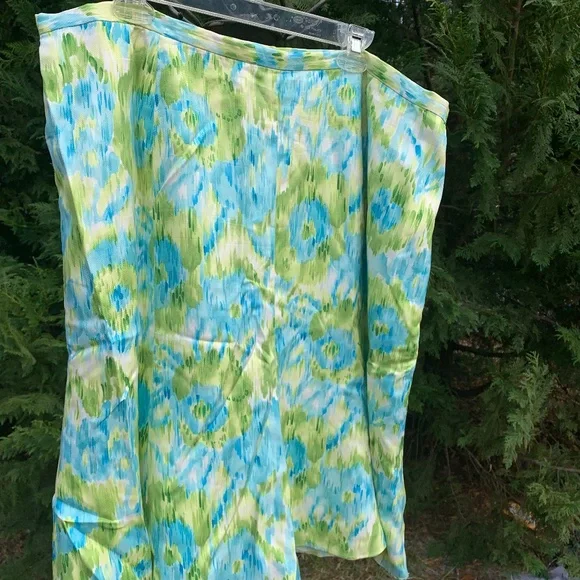 Talbots Silk Tulip Skirt NWOT 22W - Picture 3 of 4